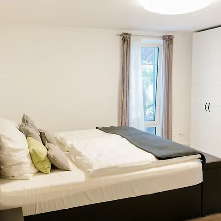 Lägenhet Brehm Living